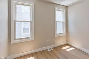 152 N Clinton St, East Orange, NJ 07017 - Photo 16