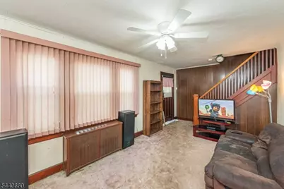 42 Delaware Ave, Bloomfield, NJ 07003 - Photo 10