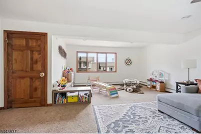 8 Oakwood Rd, Jefferson Township, NJ 07849 - Photo 16