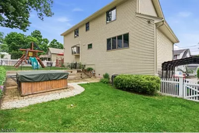 8 Oakwood Rd, Jefferson Township, NJ 07849 - Photo 30