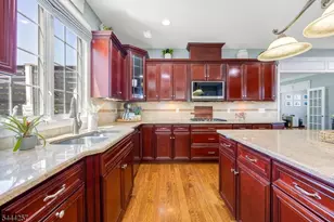 8 Ferndale Pl, Pequannock Township, NJ 07444 - Photo 16