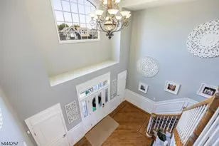 8 Ferndale Pl, Pequannock Township, NJ 07444 - Photo 8