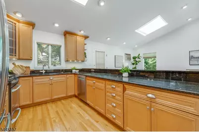 7 Bradford Ave, West Orange Township, NJ 07052 - Photo 22
