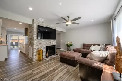 106 Greenbrook Rd, Green Brook Township, NJ 08812 - Photo 6