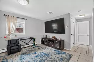 296 N 12th Pl, Prospect Park, NJ 07508 - Photo 10