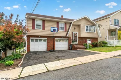 296 N 12th Pl, Prospect Park, NJ 07508 - Photo 2