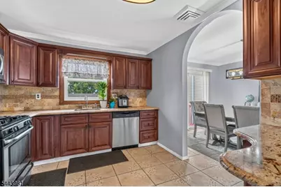 296 N 12th Pl, Prospect Park, NJ 07508 - Photo 26