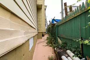 65 Taylor St, Newark, NJ 07104 - Photo 40