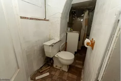 65 Taylor St, Newark, NJ 07104 - Photo 38