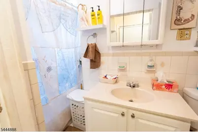 65 Taylor St, Newark, NJ 07104 - Photo 12