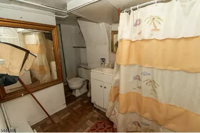 65 Taylor St, Newark, NJ 07104 - Photo 36
