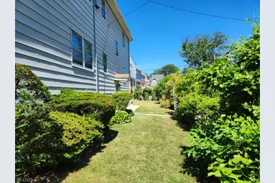 497 Clinton Pl, Newark, NJ 07112 - Photo 6