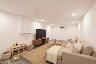54 Mountainview Dr, Cedar Grove, NJ 07009 - Photo 28