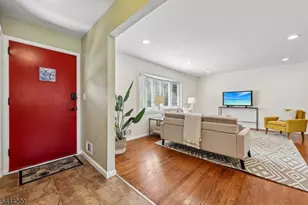 54 Mountainview Dr, Cedar Grove, NJ 07009 - Photo 4