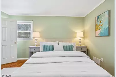 54 Mountainview Dr, Cedar Grove, NJ 07009 - Photo 18