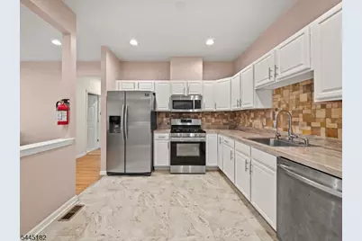 67 Rhyan Dr, Parsippany, NJ 07054 - Photo 6