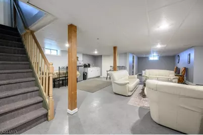 341 Saint Johns Pl, Bound Brook, NJ 08805 - Photo 16