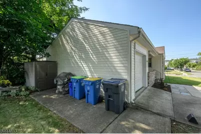 341 Saint Johns Pl, Bound Brook, NJ 08805 - Photo 32