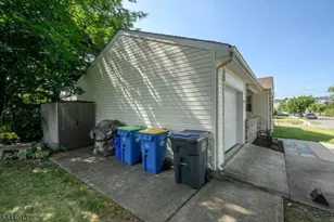341 St Johns Pl, Bound Brook, NJ 08805 - Photo 32