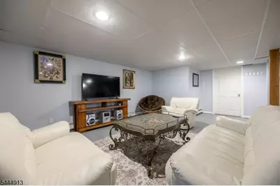 341 Saint Johns Pl, Bound Brook, NJ 08805 - Photo 18