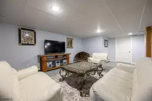 341 St Johns Pl, Bound Brook, NJ 08805 - Photo 18