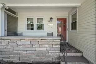 341 St Johns Pl, Bound Brook, NJ 08805 - Photo 2