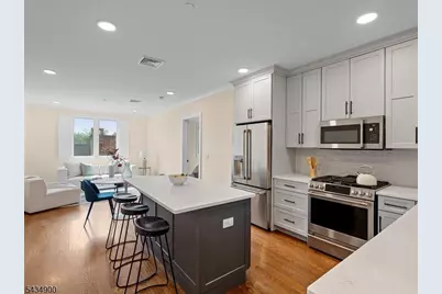 3316 John F Kennedy Blvd #404, Jersey City, NJ 07307 - Photo 8