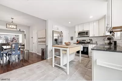 22 Naden Ave, Irvington, NJ 07111 - Photo 4