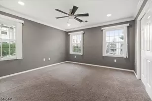 37 Amethyst Ln, Paterson, NJ 07501 - Photo 8