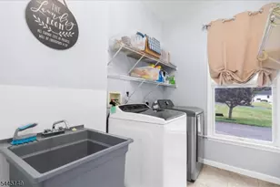 1 Tanager Dr, Raritan Township, NJ 08551 - Photo 22