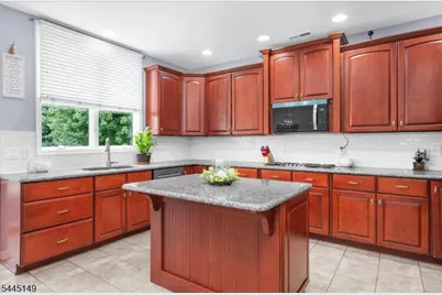 1 Tanager Dr, Raritan Township, NJ 08551 - Photo 12