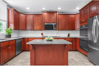 1 Tanager Dr, Raritan Township, NJ 08551 - Photo 10