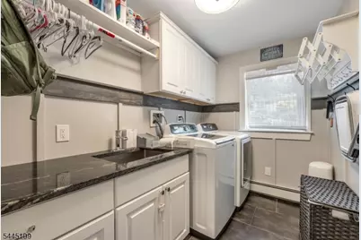 31 Osceola Rd, Wayne, NJ 07470 - Photo 20