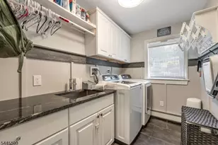 31 Osceola Rd, Wayne, NJ 07470 - Photo 20