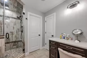 31 Osceola Rd, Wayne, NJ 07470 - Photo 18