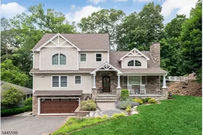 31 Osceola Rd, Wayne, NJ 07470 - Photo 2
