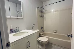 231 McAuliffe Ct, Franklin Township, NJ 08873 - Photo 12