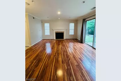 231 McAuliffe Ct, Franklin Township, NJ 08873 - Photo 6