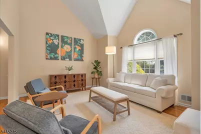 370 Westfield Ave, Clark Township, NJ 07066 - Photo 4