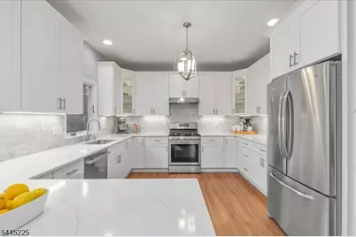 370 Westfield Ave, Clark Township, NJ 07066 - Photo 8