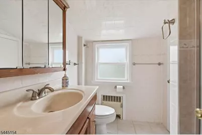 208 Baldwin Ave, New Milford, NJ 07646 - Photo 16