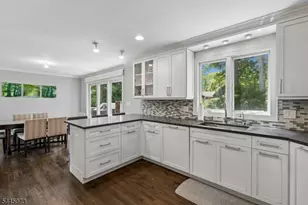 27 Shadowlawn Dr, Livingston, NJ 07039 - Photo 10