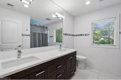 27 Shadowlawn Dr, Livingston, NJ 07039 - Photo 18