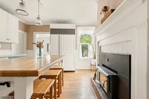 139 Main St, Hampton Boro, NJ 08827 - Photo 10