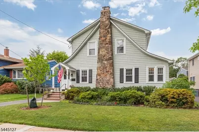 8 Oak Ln, Cranford Township, NJ 07016 - Photo 2