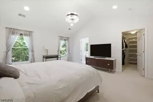 21 Chestnut Ct, Cedar Grove Twp., NJ 07009 - Photo 10