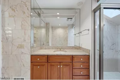321 N Wyoming Ave #2B, South Orange, NJ 07079 - Photo 20