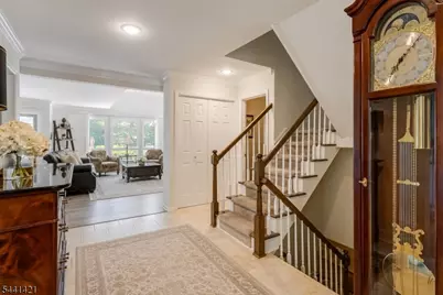 3 Carswell Ct, Bernards Township, NJ 07920 - Photo 4
