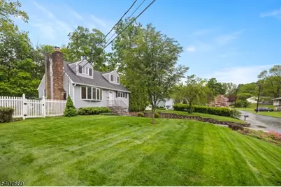 27 Jefferson Ter, Ogdensburg, NJ 07439 - Photo 4