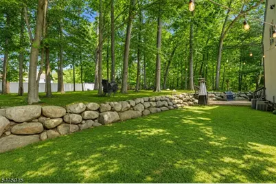 8 N Bayard Ln, Mahwah, NJ 07430 - Photo 42